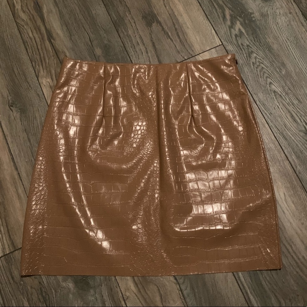 Latex mauve snake skin mini skirt